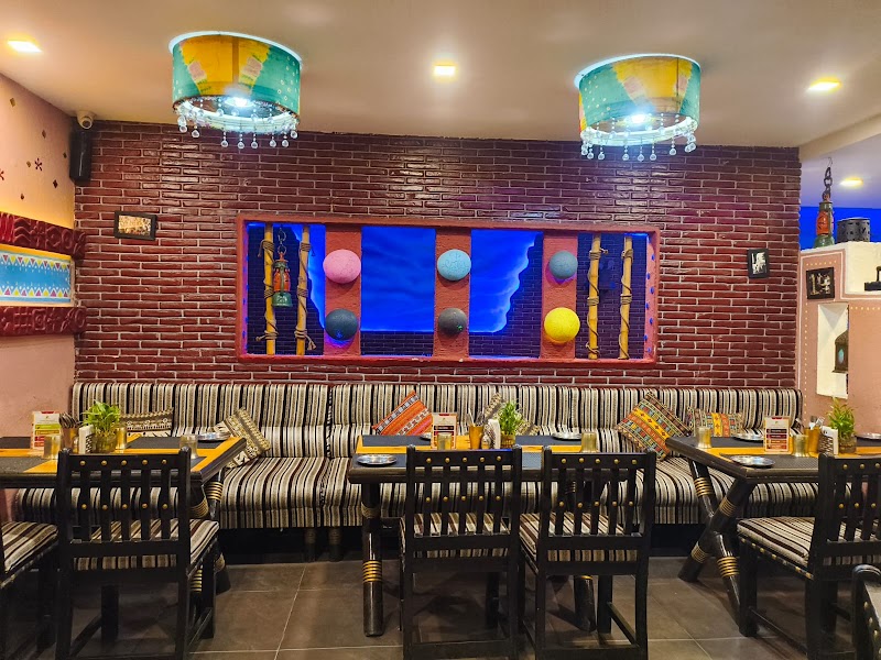 Pind Balluchi Agra | Best Veg - Non Veg Restaurant in Agra photo 2