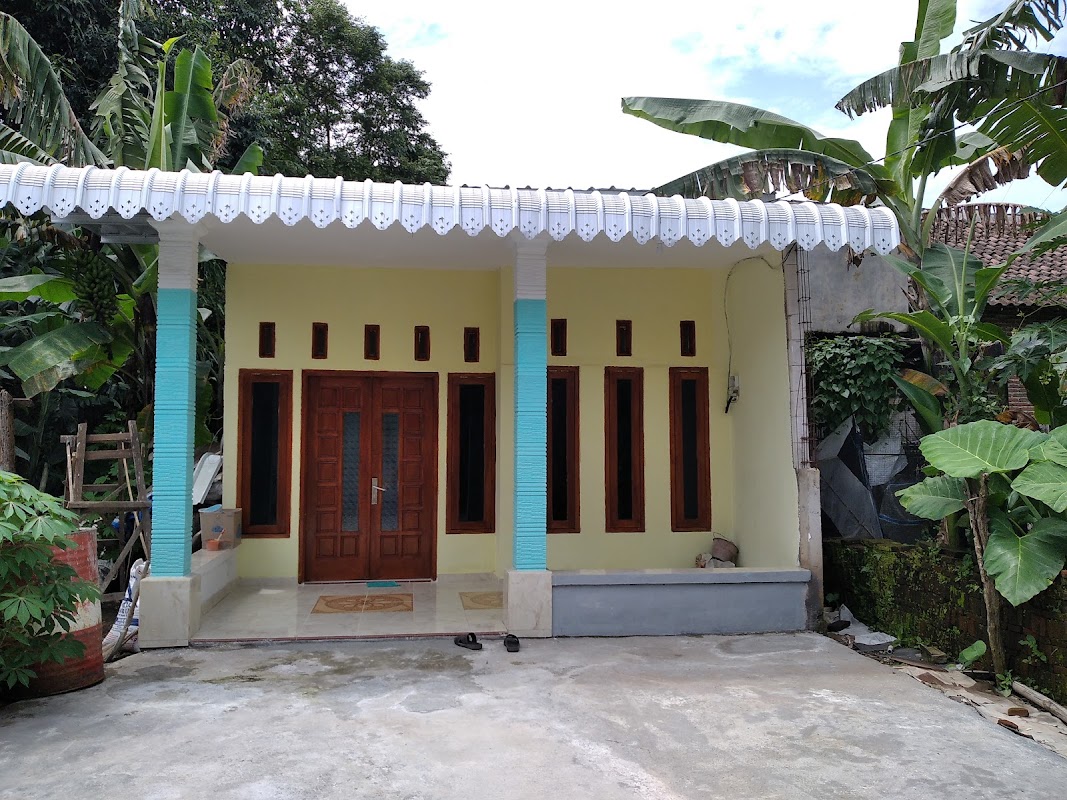 Kontrakan Pak Tirto