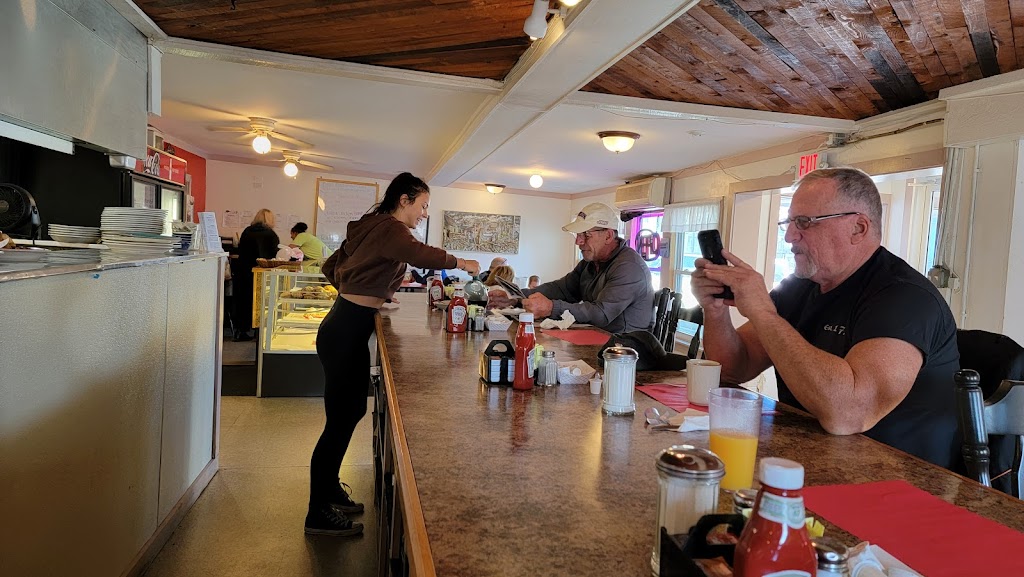 Vinnie’s Beachside Café