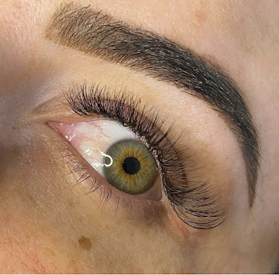 Anya Delavale | Makeup Artist photo 2