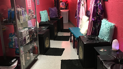 Glitz and Glam by Gigi