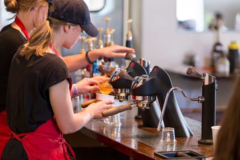 Amish Country Donuts & Cafe photo 3