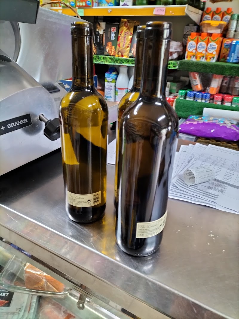 MyM Supermarkets photo 4