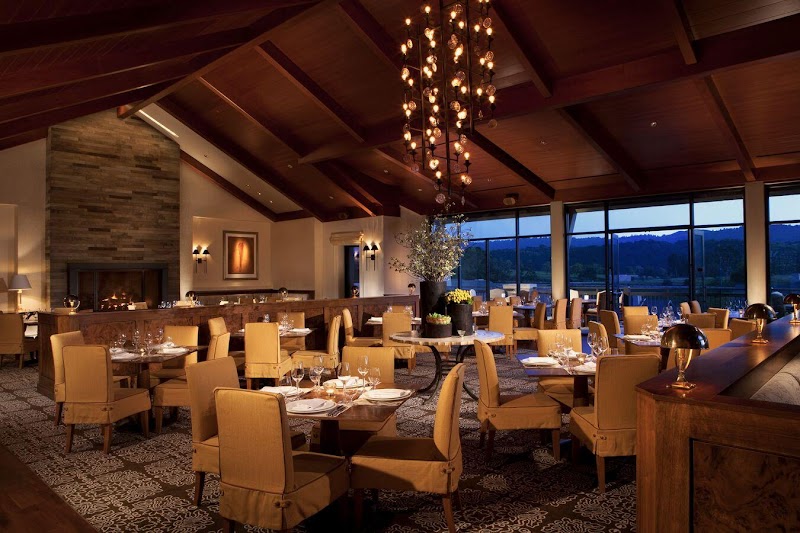 Madera Restaurant with Locally Sourced Seasonal Cuisine