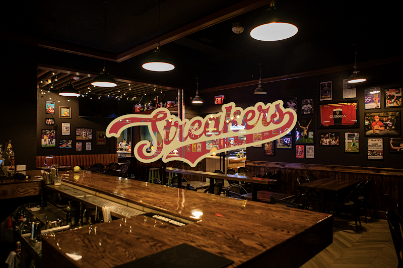 Streakers Sports Pub