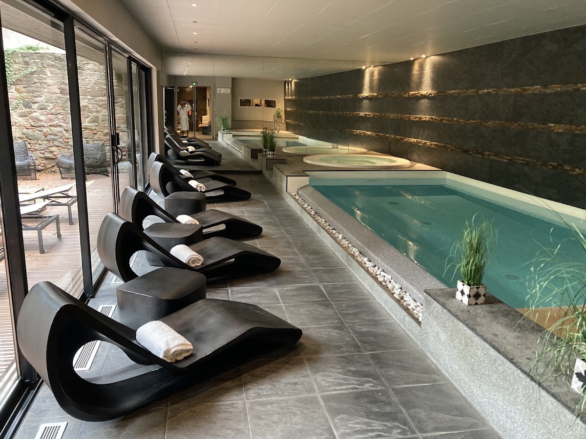 Le Chambard, dog-friendly hotel, photo 2