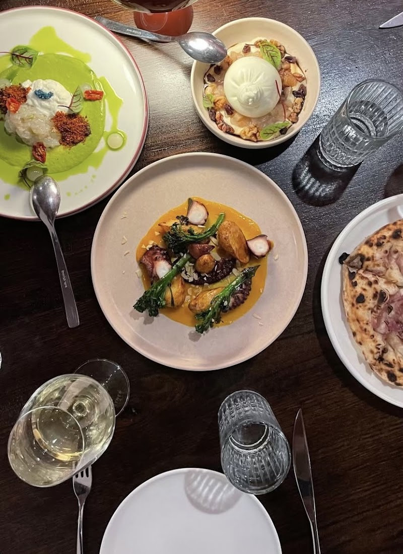 Como Restaurant photo 5