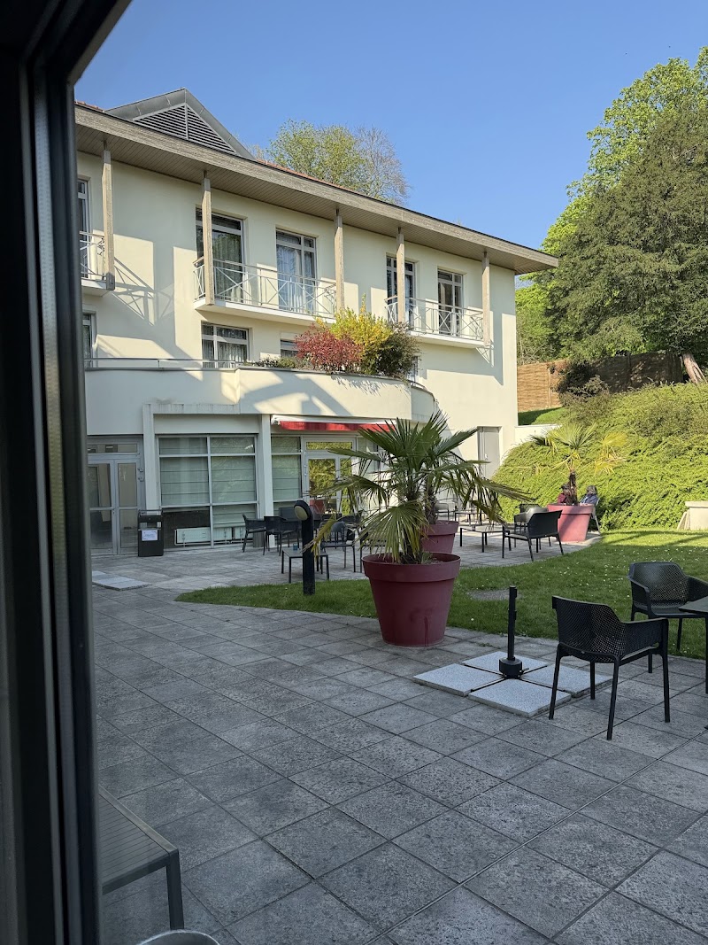 Clinique Champ Notre Dame - emeis