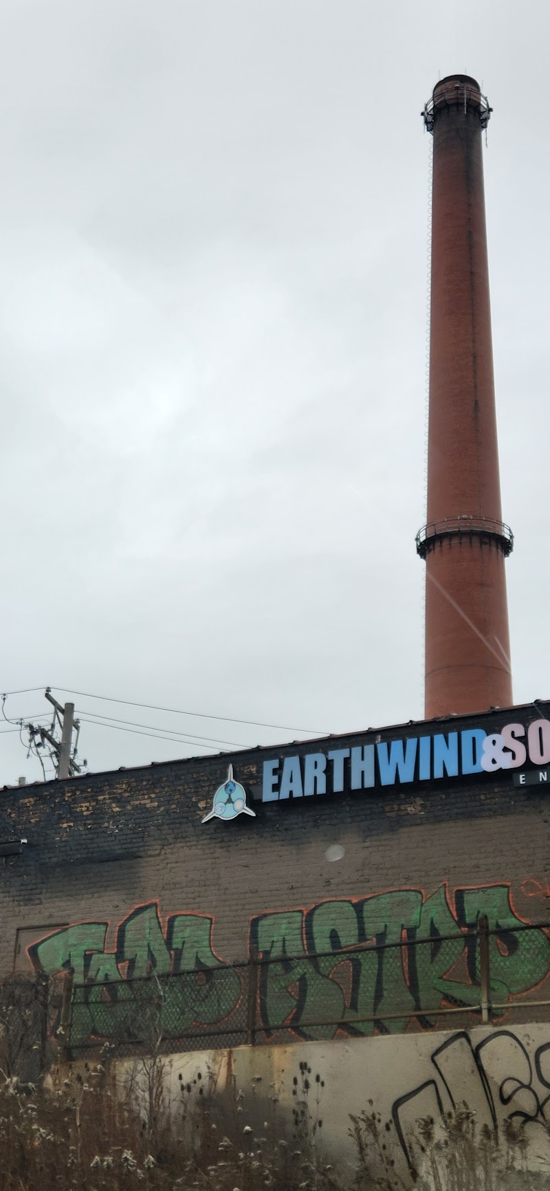 Earth Wind & Solar Energy LLC - Solar in Chicago