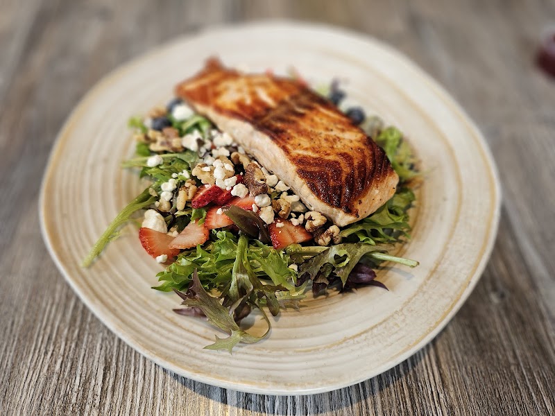 Friend's Market & Bistro photo 6