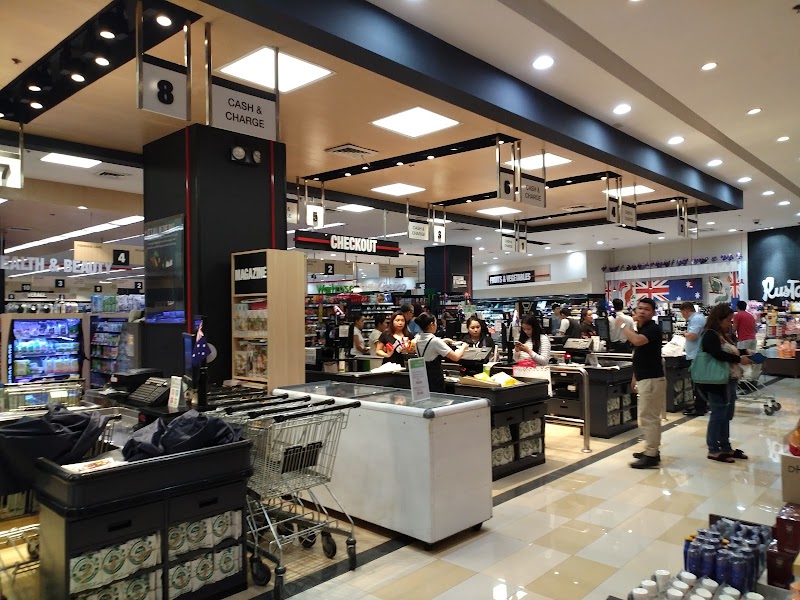 The Marketplace Uptown Mall