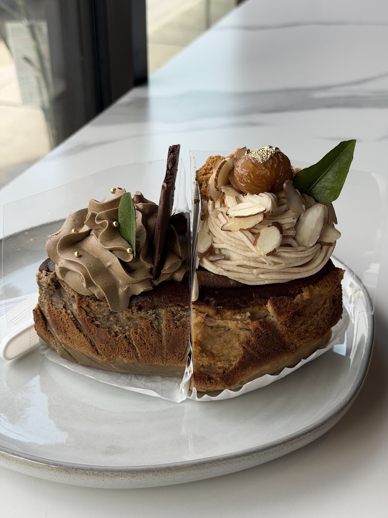 PETIT FOUR Dessert Cafe photo 3