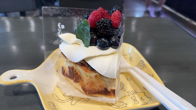 PETIT FOUR Dessert Cafe photo 3