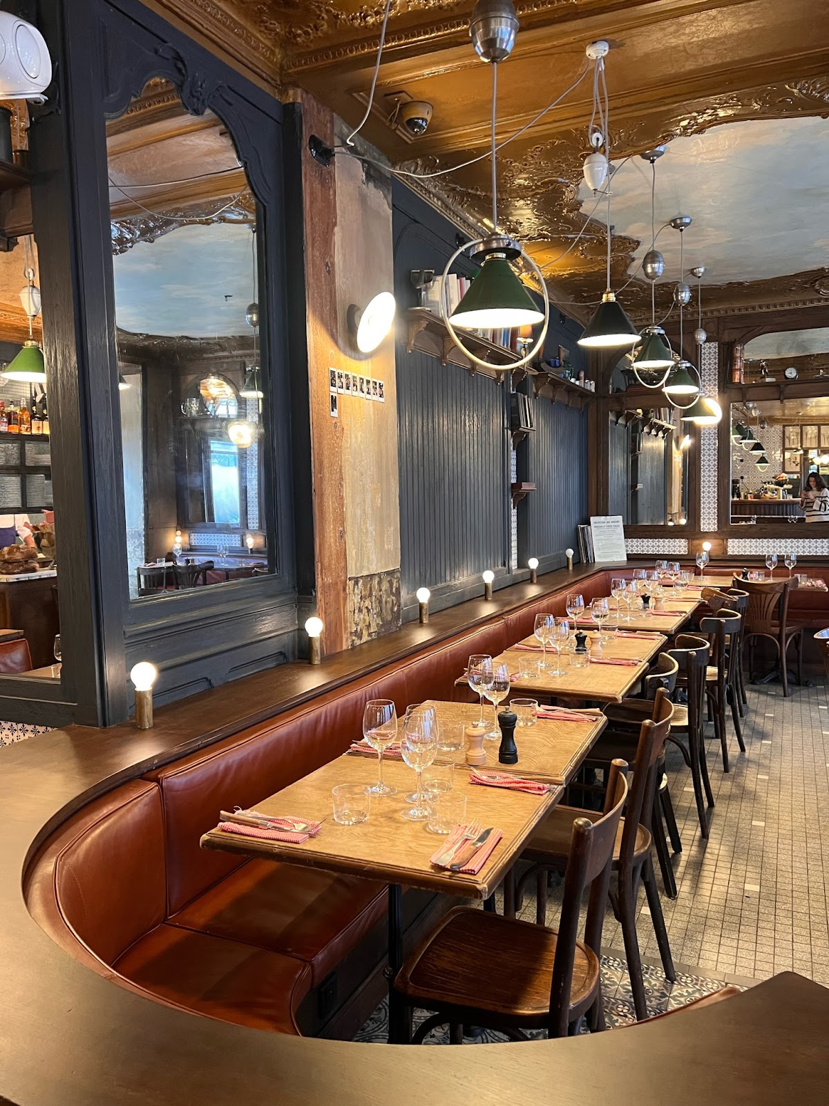 Les Parigots, vue extérieure