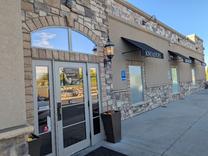 Kneaders Bakery & Cafe photo 4