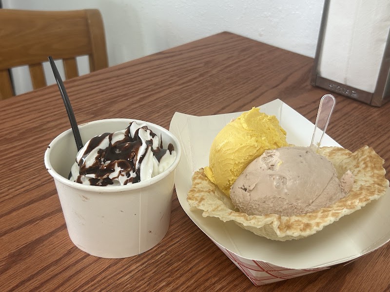 SCREAM Ice Cream Shop photo 4