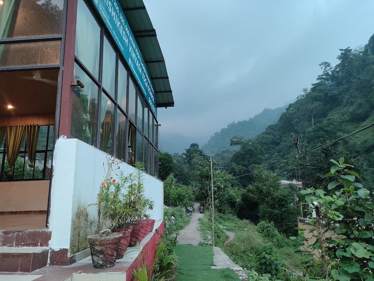 Rishikesh Vinyasa Yoga School - Yoga Teacher Training Rishikesh India — 4