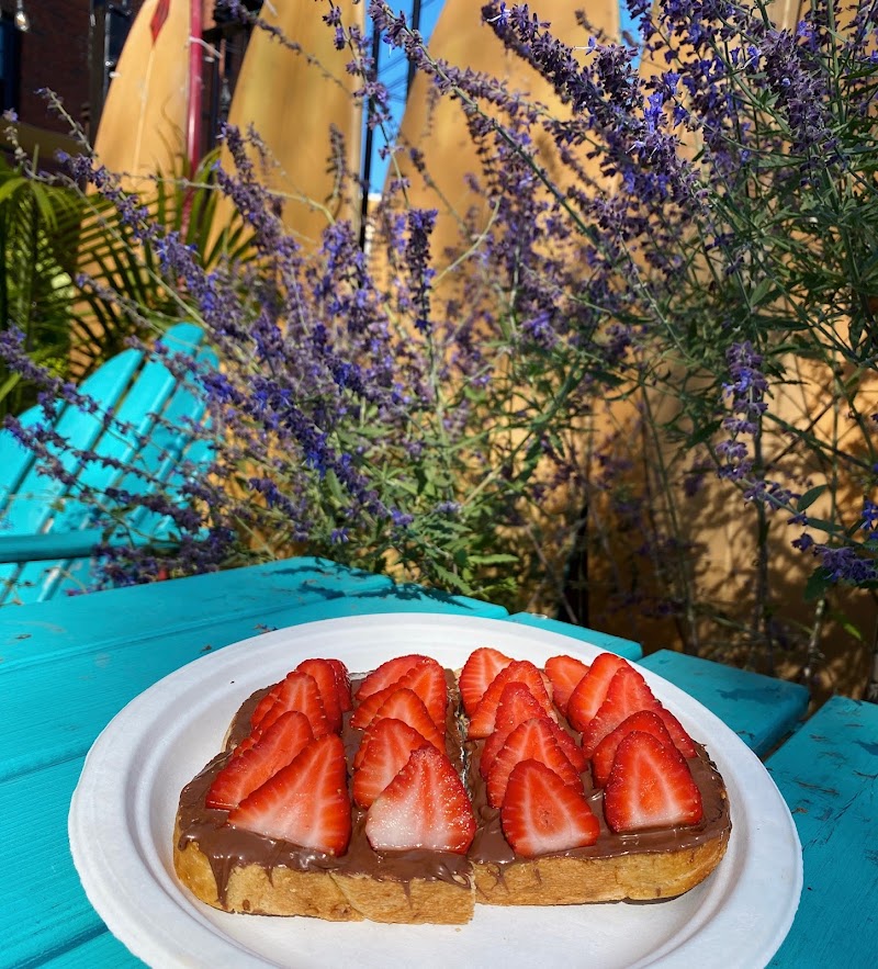 Castaways Vintage Cafe photo 2