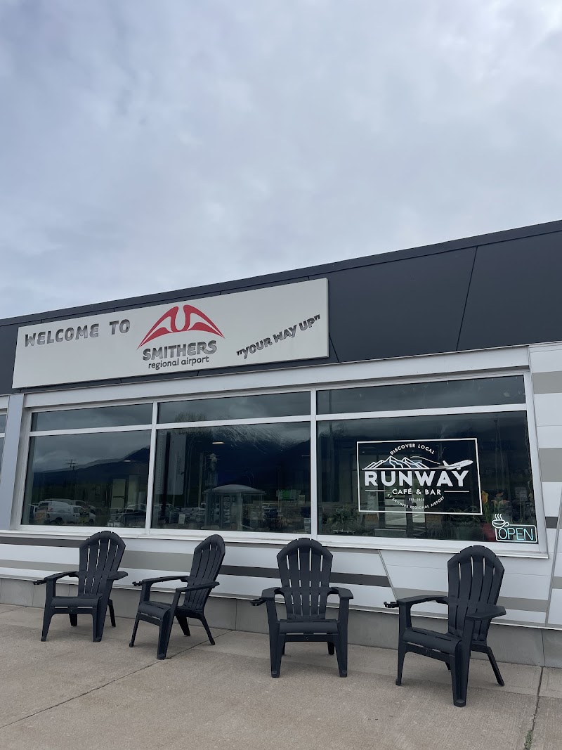 Runway Café and Bar photo 1