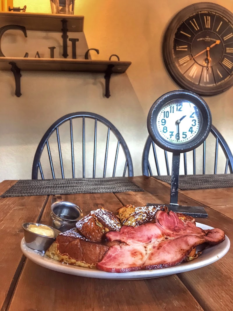 Mt. Vernon Calico Cupboard Café & Bakery photo 2