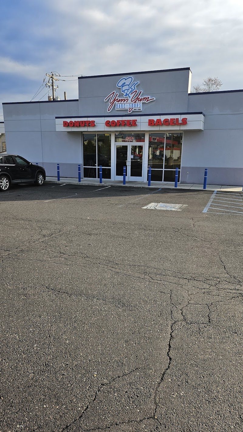 Yum Yum Bake Shops photo 4