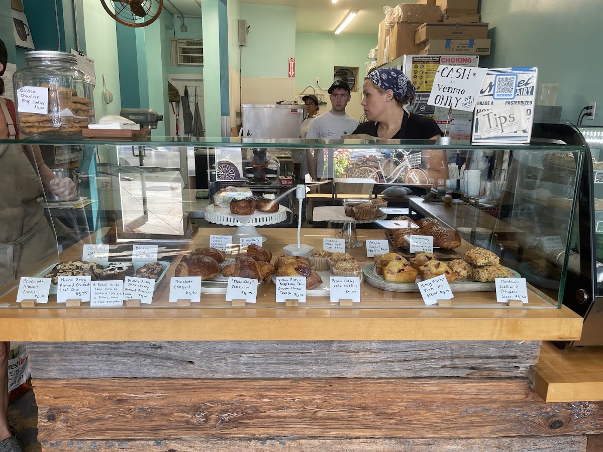 Rockaway Beach Bakery photo 1