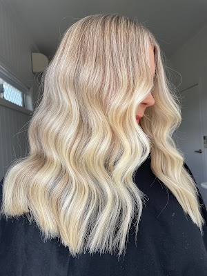 Georgia Easton Hair photo 2