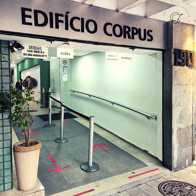 Dra Fernanda Camargo Reabilitação Oral e Estética - foto 2