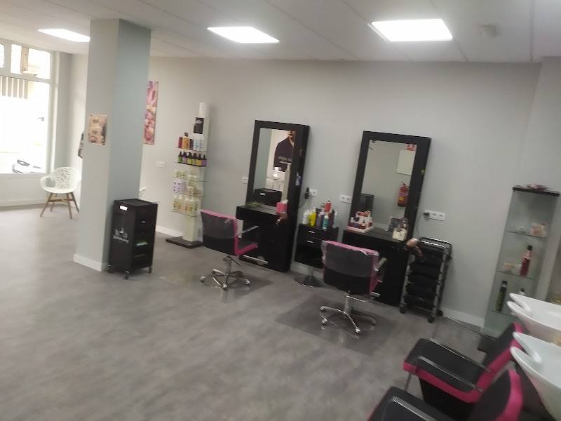 Peluqueria Doble v photo 2