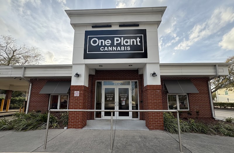 Video tour of One Plant Cannabis - St. Petersburg retail environment