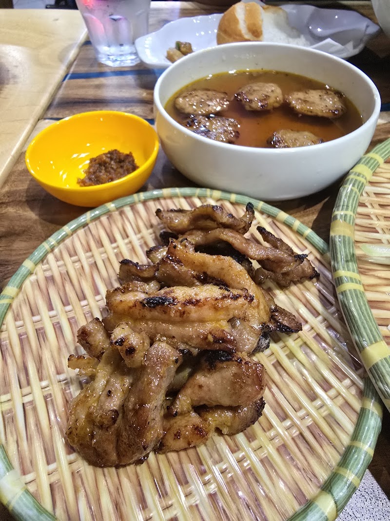 Pho Viet Vietnamese Bar & Grill photo 3