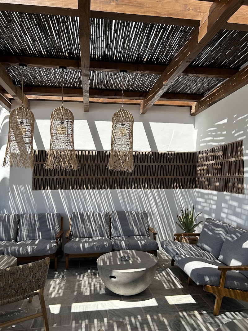 Remezzo all day cafe snack bar