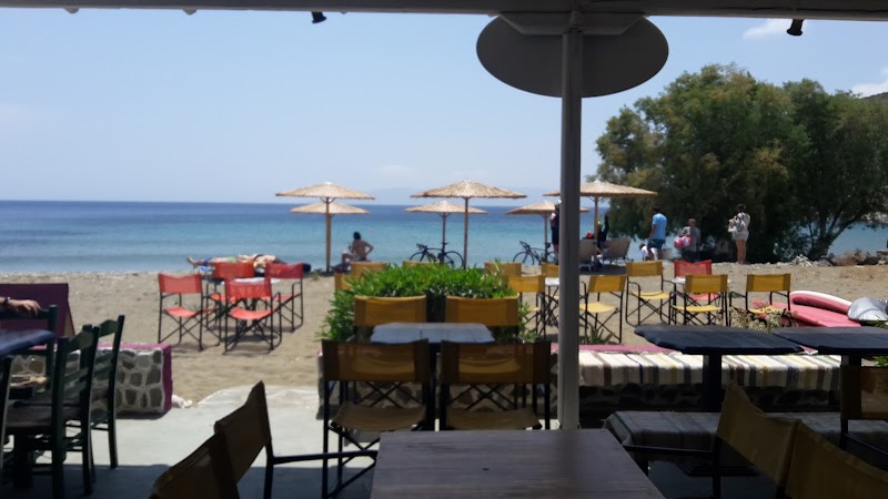 Αλμύρα Beach Bar Restaurant