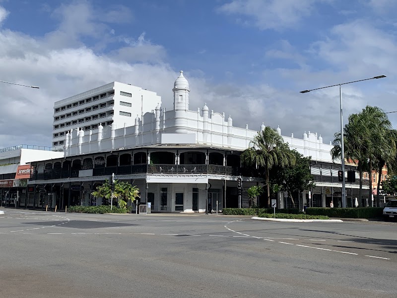 Miss Chief Bar & Eatery photo 7