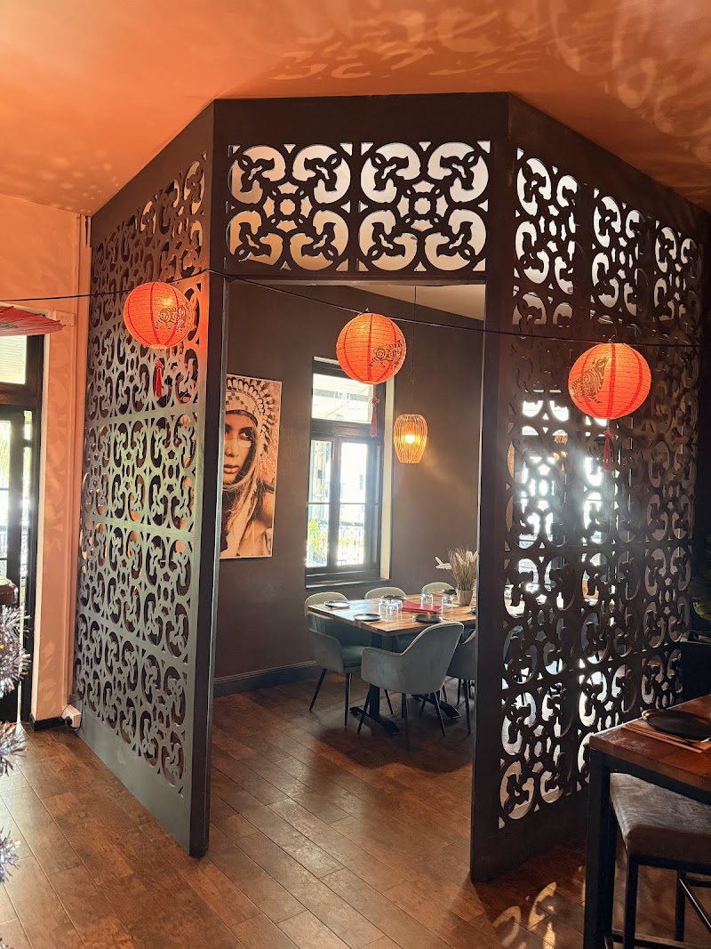 Miss Chief Bar & Eatery photo 5