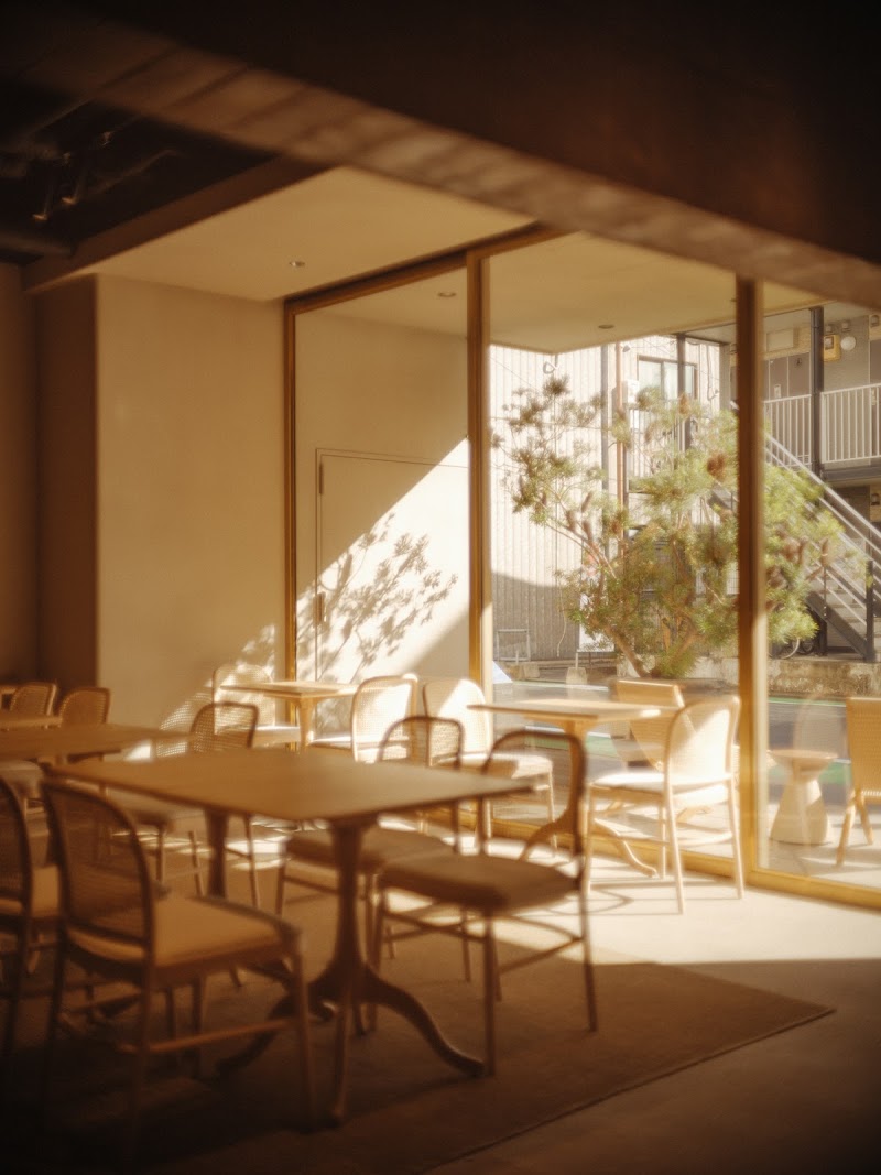 SKIFF カフェバー