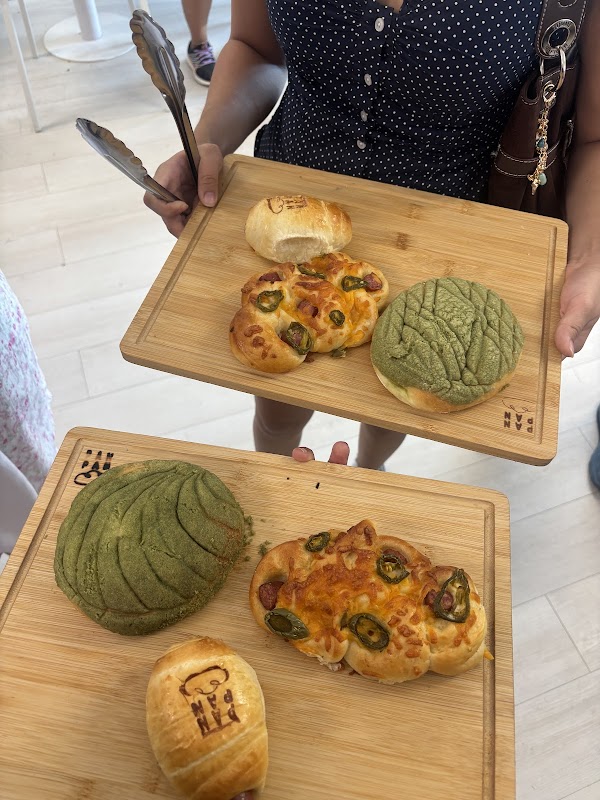 Pan Pan Bakery & Cafe photo 4