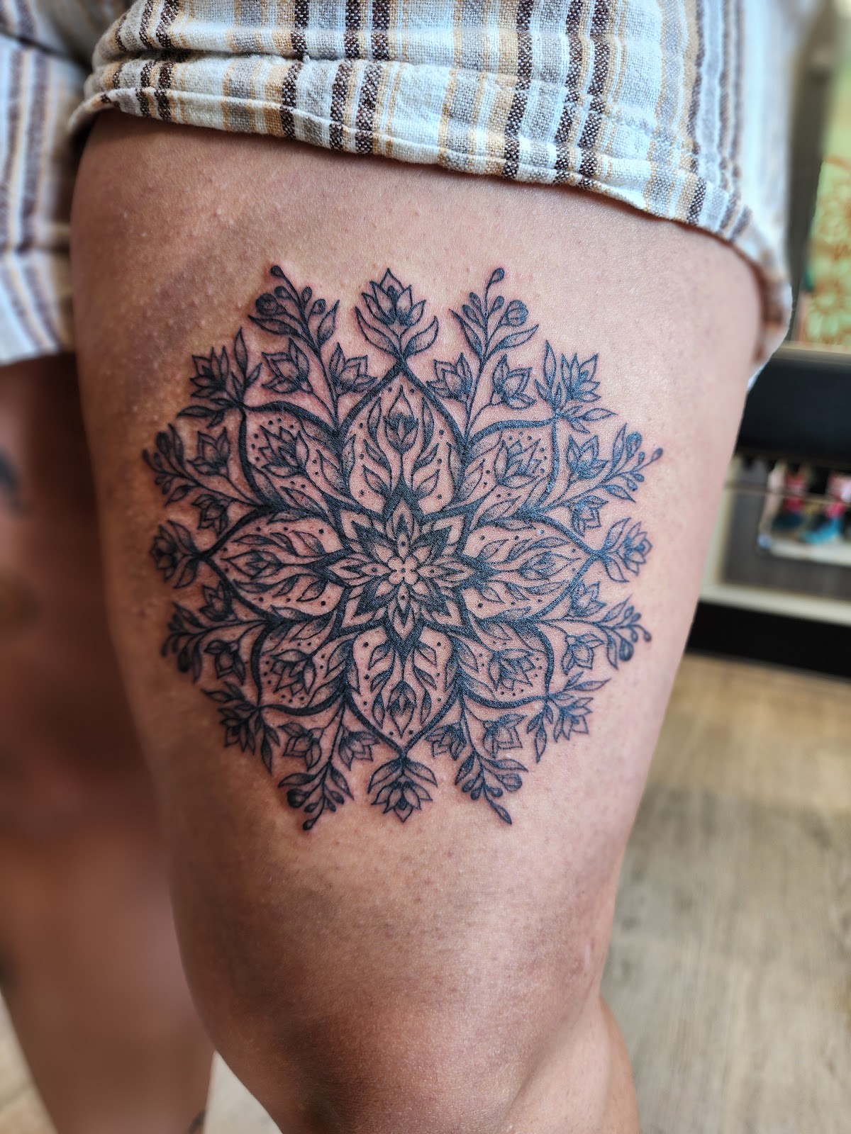 Smiling Sun tattoo studio tattoo work — photo 2
