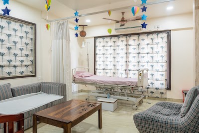 Gynecologist in Nagpur Dr. Soumya Rathi, Best Gynecologist in Nagpur.