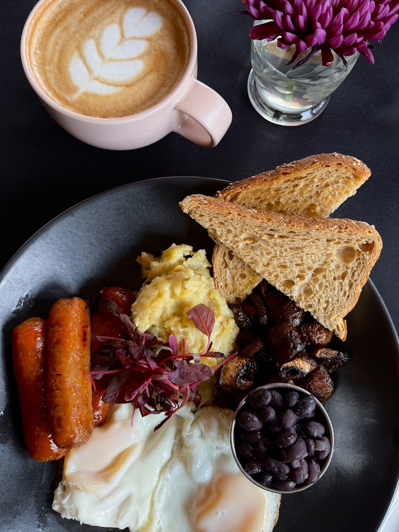 Eleanor's Café photo 2