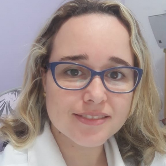 Dra. Priscila Pinheiro Damião, Dentista