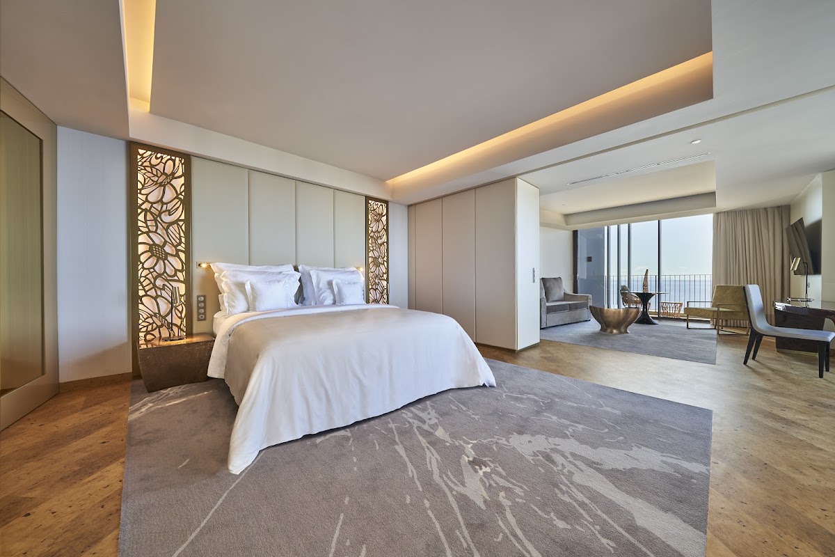 Savoy Palace hero