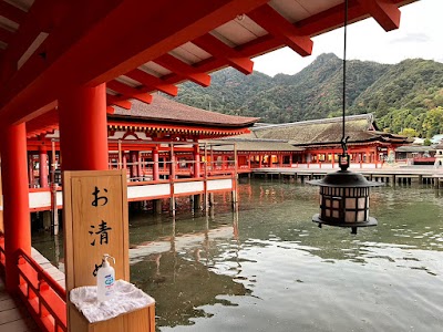 Itsukushima Shrine (Miyajima) - 2