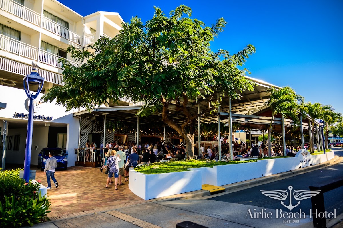 Airlie Beach Hotel — The Pub