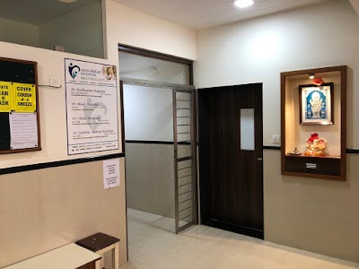 Dr Vibhav Manjrekar Gynaec Laparoscopic Surgeon and Endometriosis Specialist
