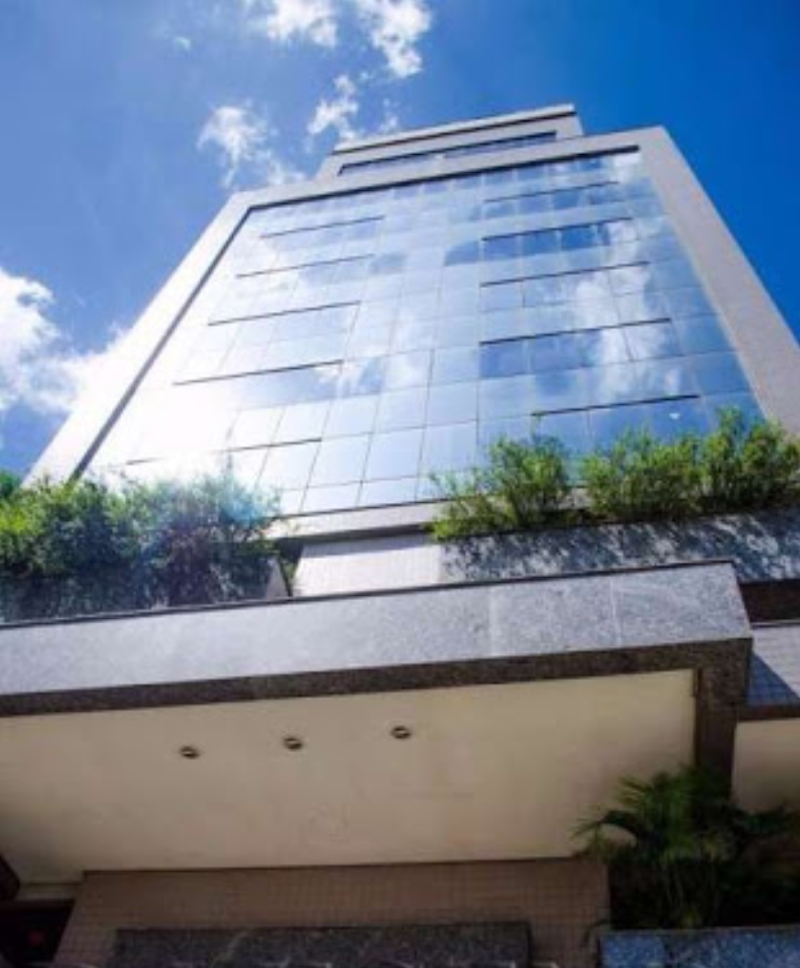 Dra. Mariana Moschetti - Ortodontia Estética - foto 4