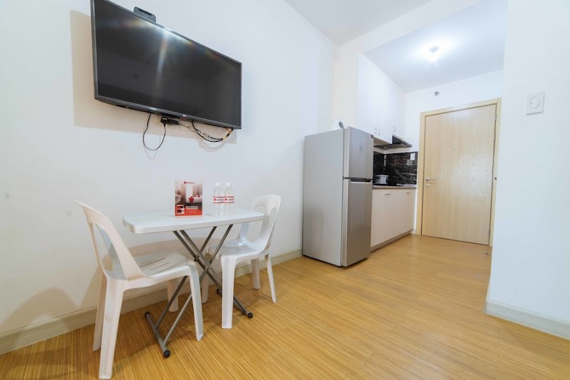 RedDoorz Premium @ SMDC Taguig