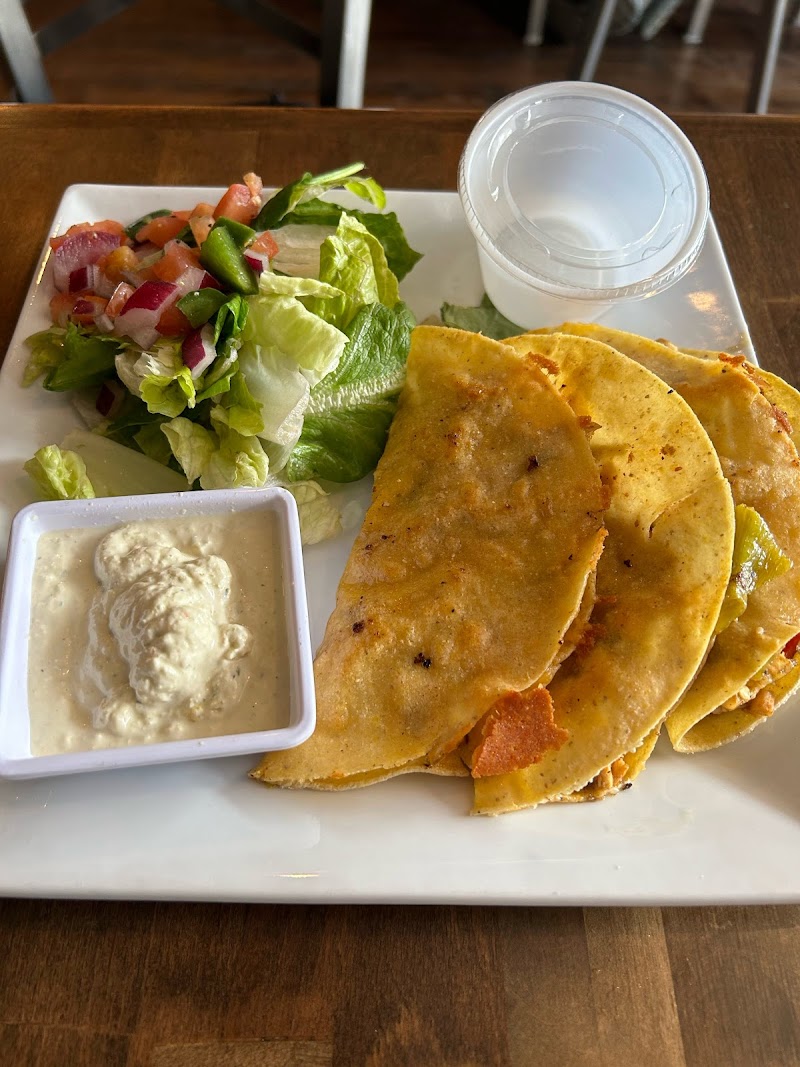 Red Door on Main photo 2