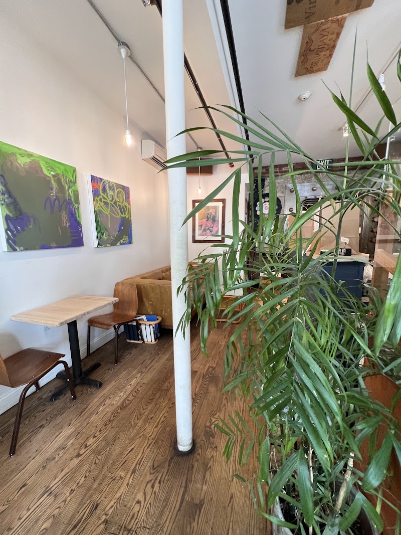 Lil's Cafe photo 2