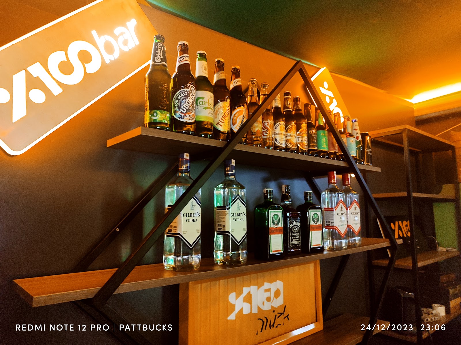ZULA GOLDEN PUB mekanı